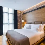 Monument Hotel 5*