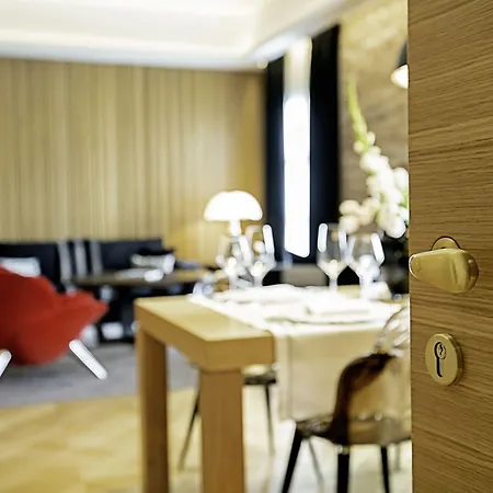 Monument 5* Barcelone