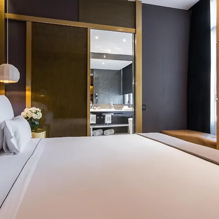 Monument Hotel 5*