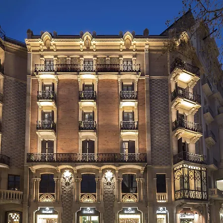 Monument Hotel 5*