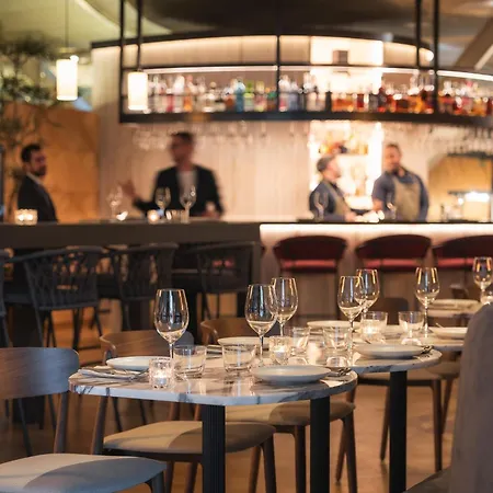 Monument Hotel